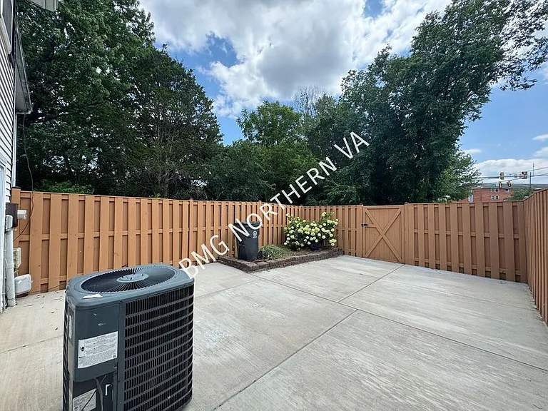 8763 Bretton Woods Dr — Photo 42