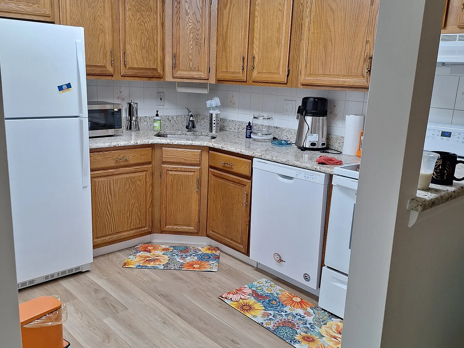 2 bed, 1036 sqft, $3,100 — Photo 4