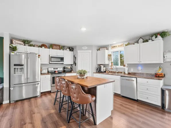348 1st Ave S, Motley, MN 56466