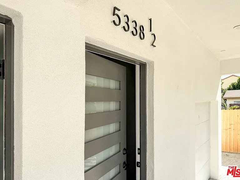 5338 Denny Ave — Photo 28