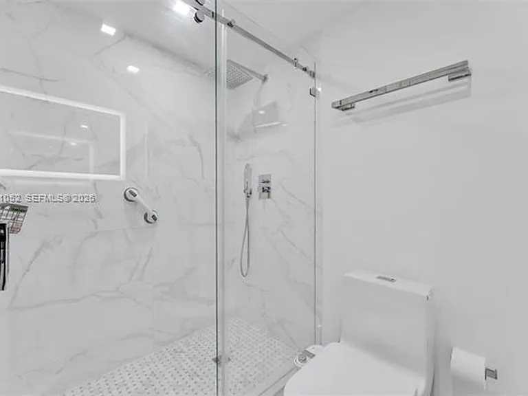 701 Brickell Key Blvd #1506 — Photo 20