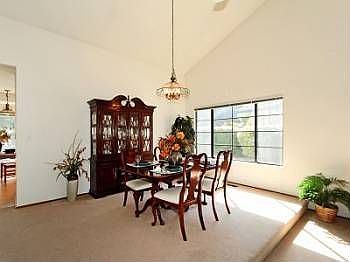 5th image of 2218 Lake Oaks Ct