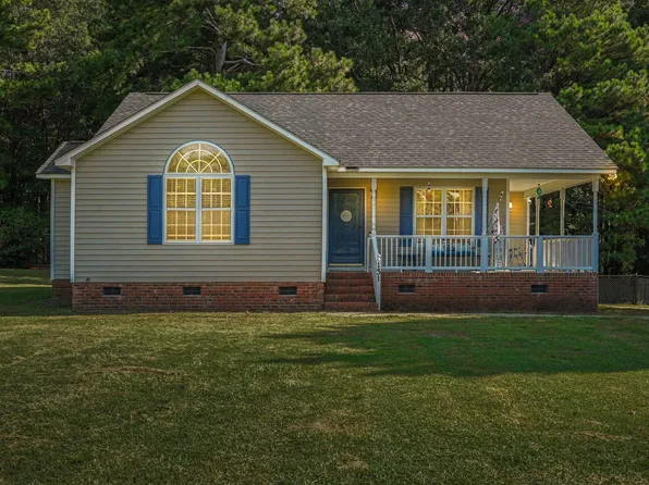 131 Carrie Dr, Clayton, NC 27527