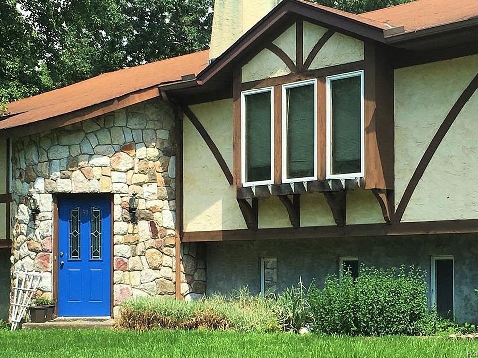 1st image of 60 Schrempp Ln