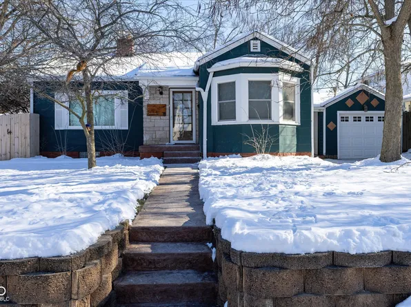 521 S East St, Plainfield, IN 46168