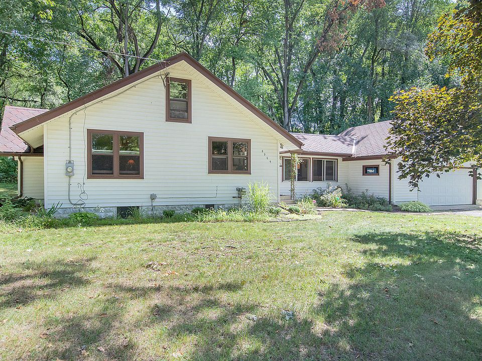 1st image of 8944 E Gull Lake Dr