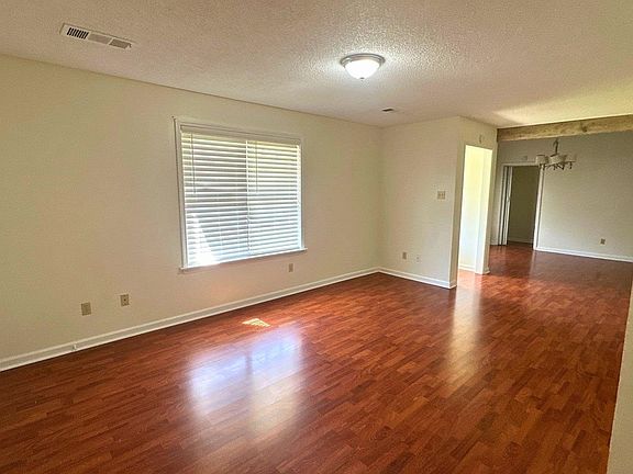 3rd image of 3826 Drummonds Rd