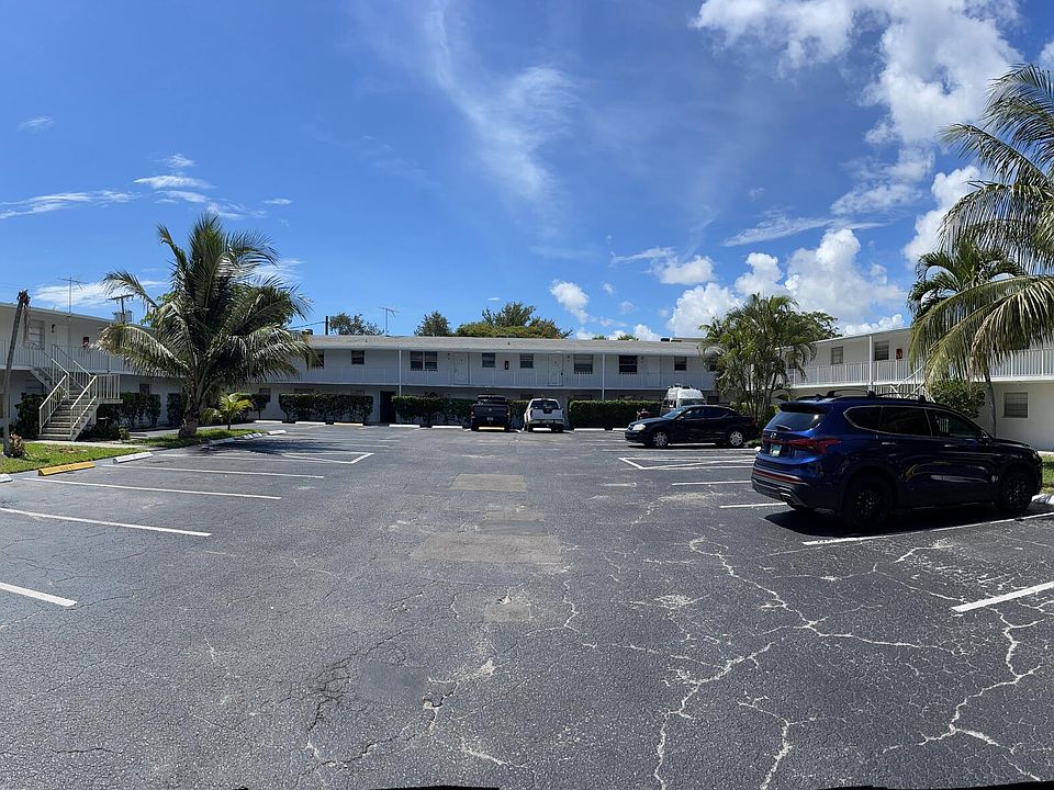 1st image of 1733 3rd Ave N APT 19