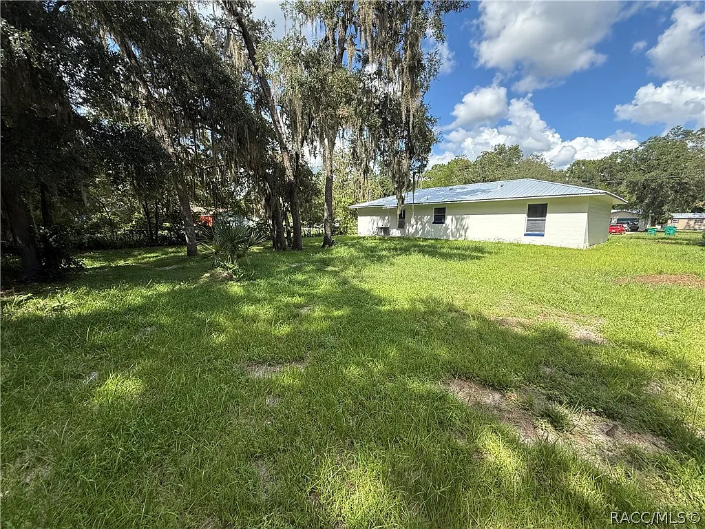 3 bed, 1025 sqft, $1,500 — Photo 2