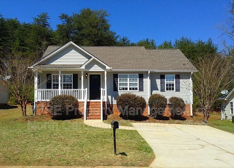 3181 Ridgeback Dr