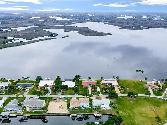 4th image of 11971 W Bayshore Dr