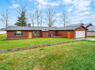 46652 Woodland Dr, Bangor, MI