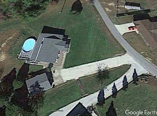 198 Silver Fox Dr, Louisa, KY 41230