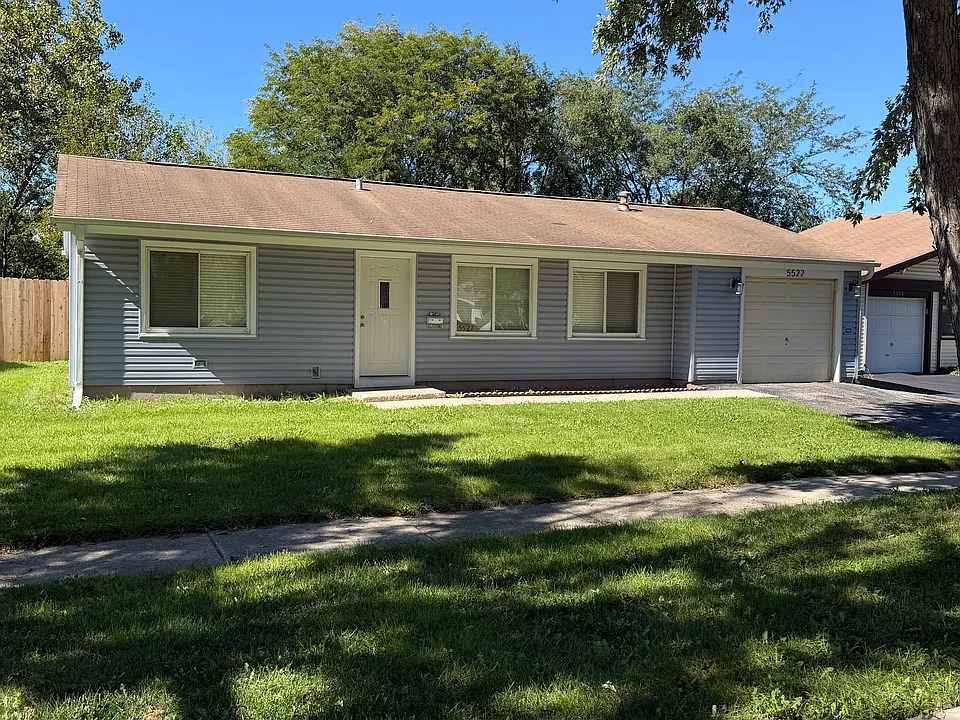 5522 W Celebrity Cir