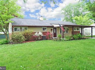 806 Trenton Rd, Fairless Hills, PA 19030