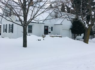 115 N Forest St, Iron Mountain, MI 49801