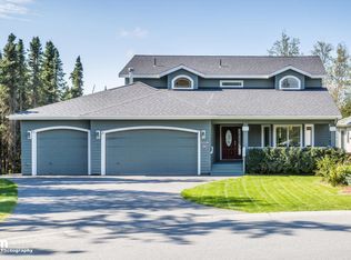 8994 Spruce Brook St, Anchorage, AK 99507