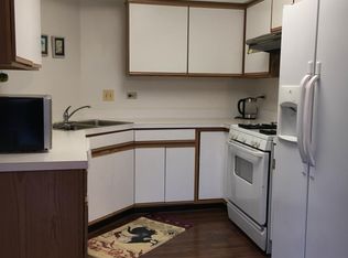1280 Derby Ln, Mundelein, IL 60060