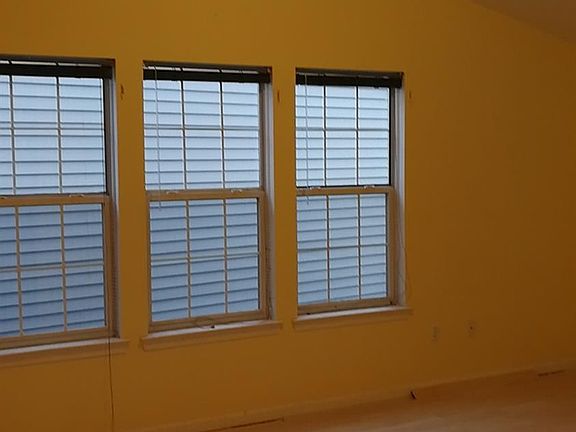 3rd image of 3105 Turnberry La
