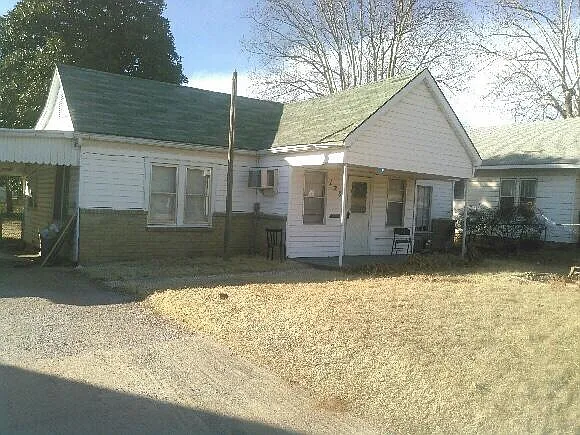 128 N Harrison Ave — Photo 2