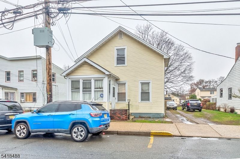 1st image of 245 Preakness Ave