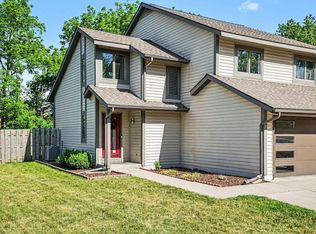 1712 College Manor Dr, Goshen, IN 46526