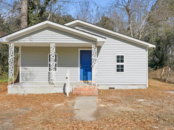 311 Barnes St, Mullins, SC 29574
