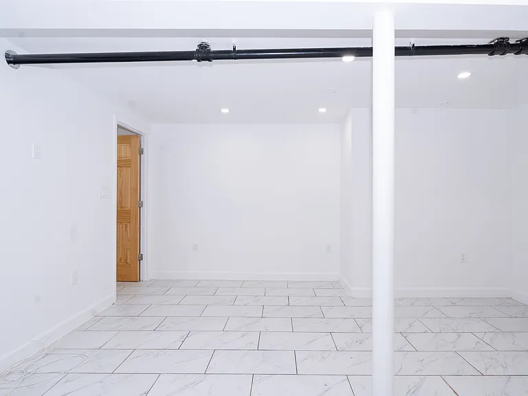 831 Cleveland St #B — Photo 4