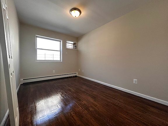 4th image of 985 Jennings St #2F