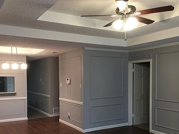 2nd image of 123 Larchbrook Dr