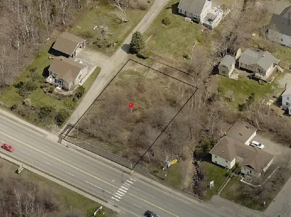 883 Kings Rd, Cape Breton, NS B1R 2L7