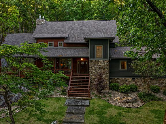 62nd image of 748 Woodcock Rd
