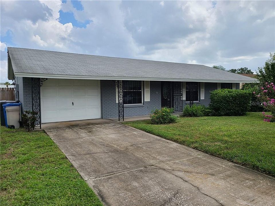 1st image of 8207 Greenleaf Cir