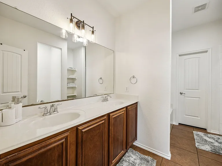 5308 Bridgeport Rd — Photo 17