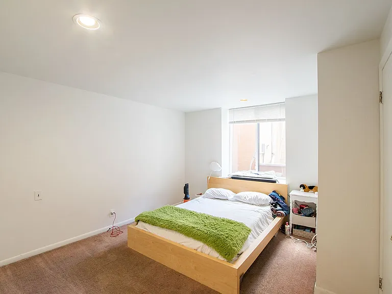 1137 Pine St #102 — Photo 4