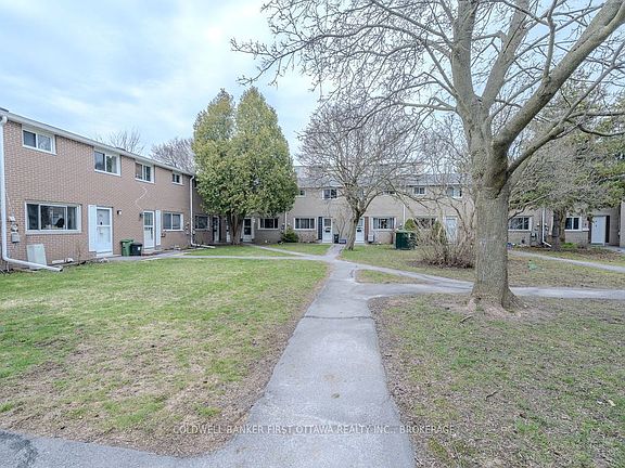 2nd image of 258 Queen Mary Rd #36