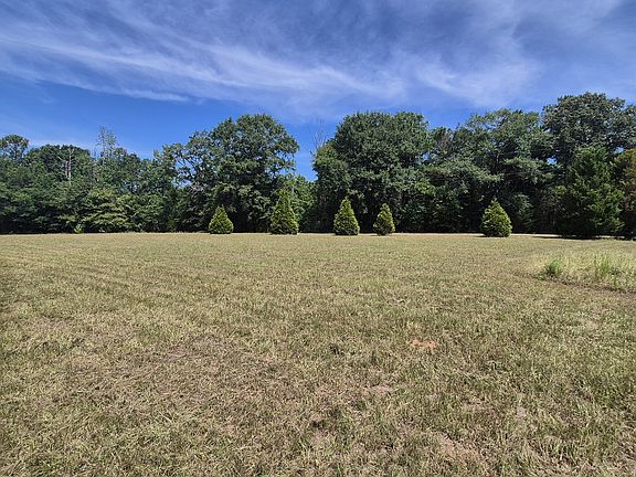 2nd image of 87 Settle Rd