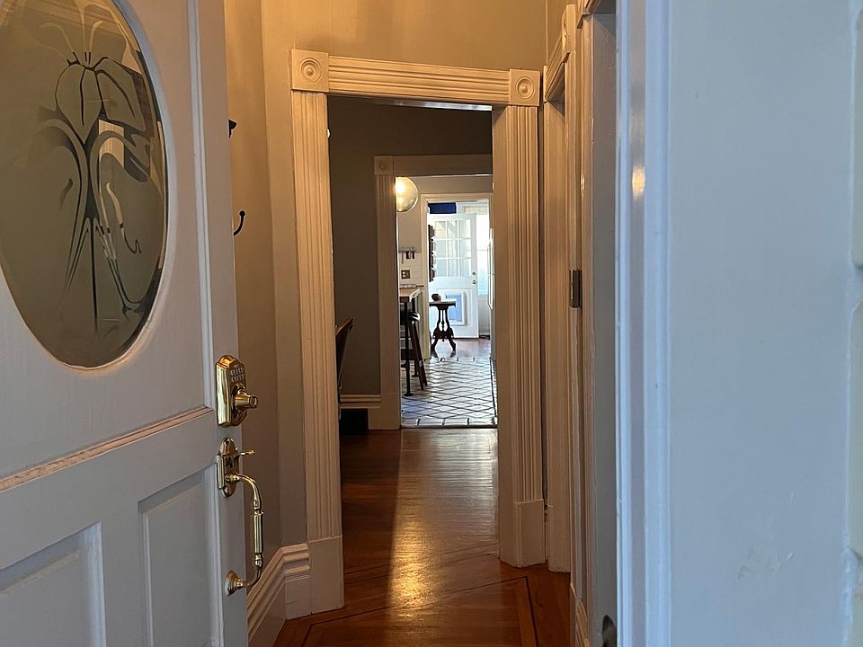 1st image of 125 Parker Ave