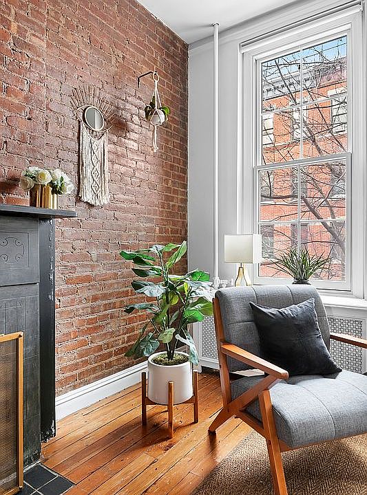 1st image of 98 Luquer St #2R