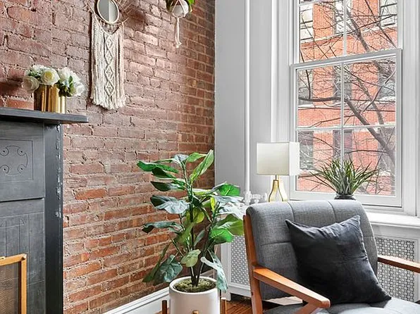 98 Luquer St #2R, Brooklyn, NY 11231