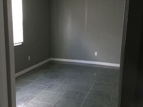 4th image of 1606 S Crystal Lake Dr APT 25