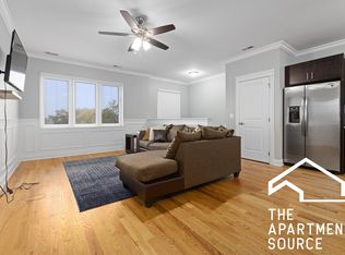 742 N Avers Ave #3, Chicago, IL 60624