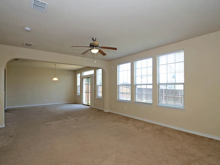 6504 Hickory Hill Dr — Photo 7
