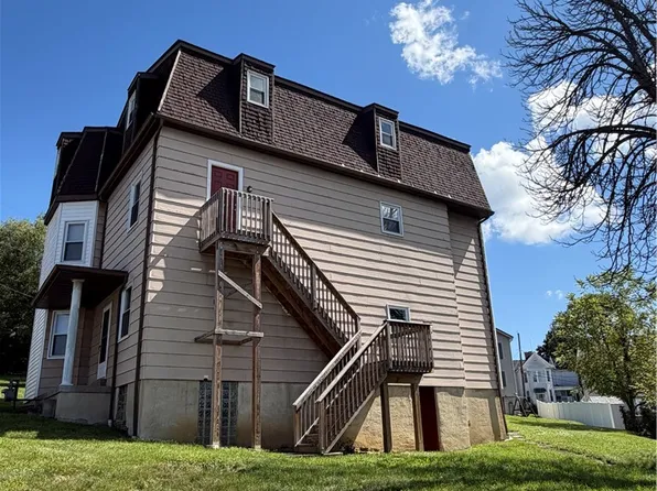 28 Observatory St, Manor, PA 15665