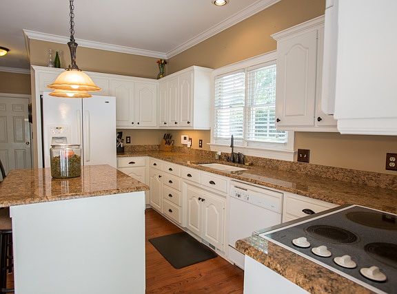 4th image of 175 McDonald Farms Dr
