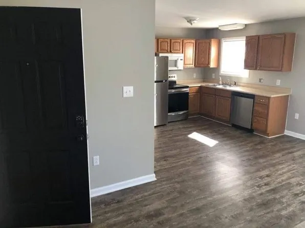 201 Pond Run Rd, Russell, KY
