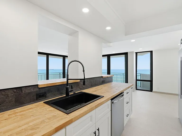 5460 N Ocean Dr #6A — Photo 37