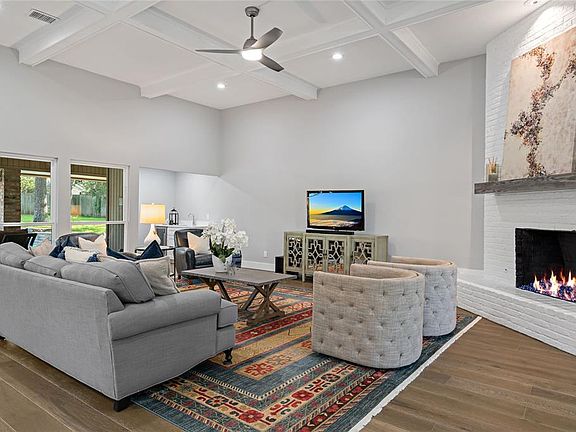 4th image of 3205 Carisbrooke Ct