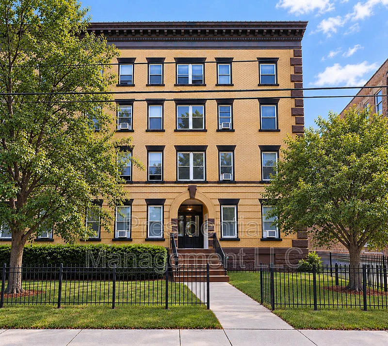 258 Lawrence St #REF4