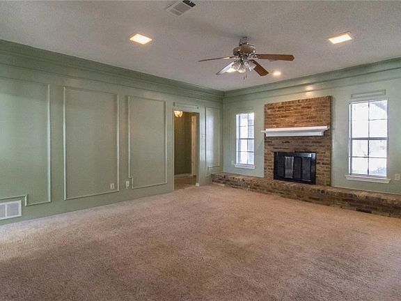 4th image of 4009 Cedar Creek Dr